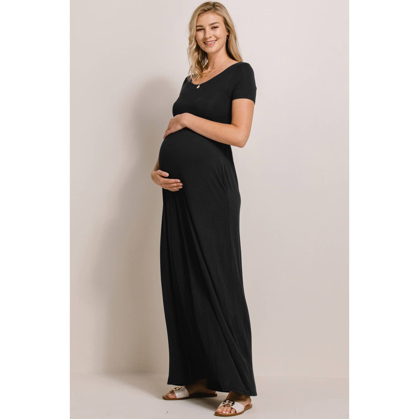 Round Neck Short Sleeve Maternity Knit Maxi Dress